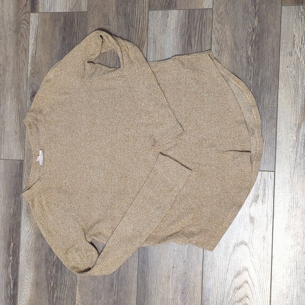 Tan ribbed lightweight sweater